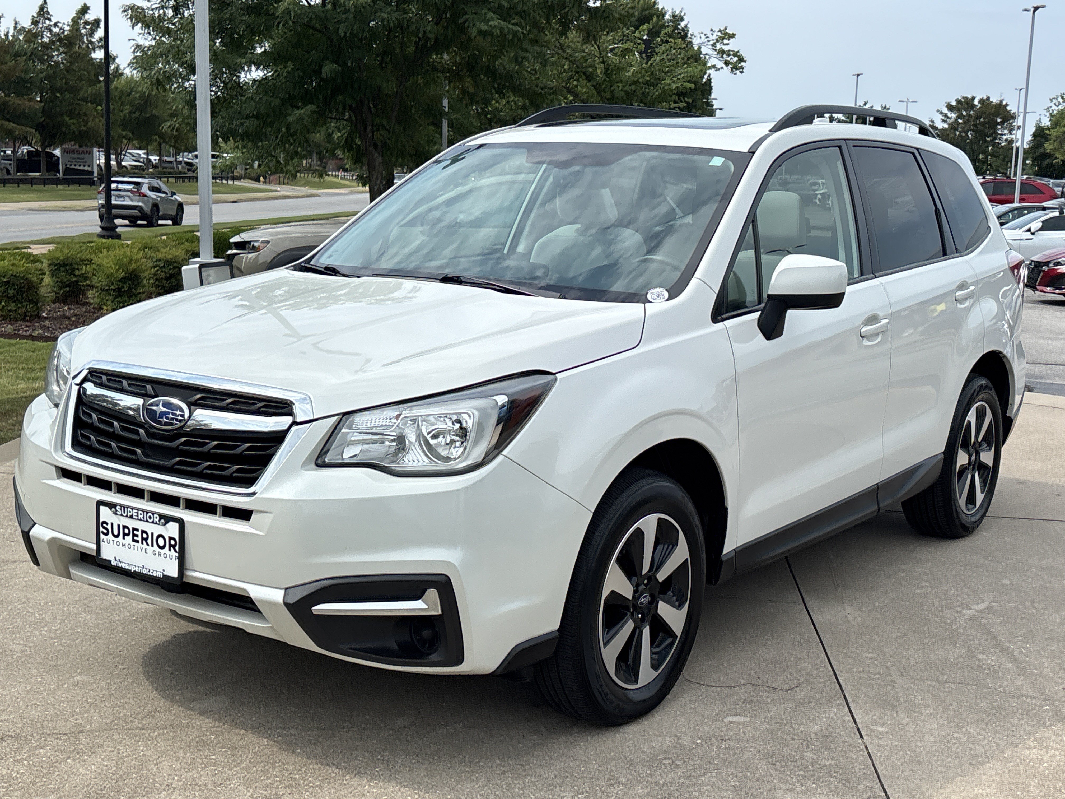 Used 2017 Crystal White Pearl Subaru 2.5i Premium AWD image 11