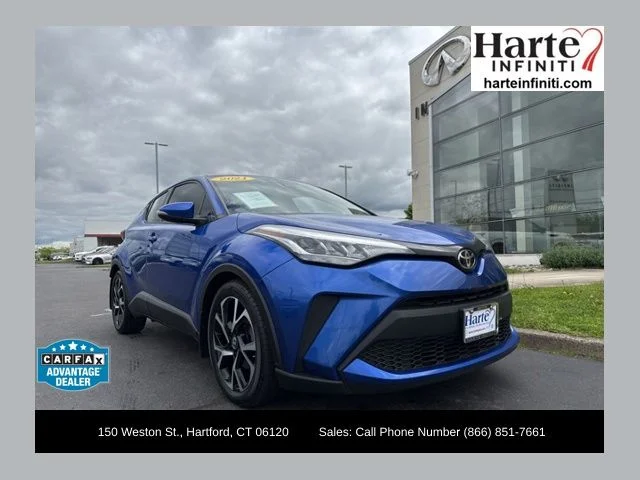 2021 Toyota C-HR XLE's photo