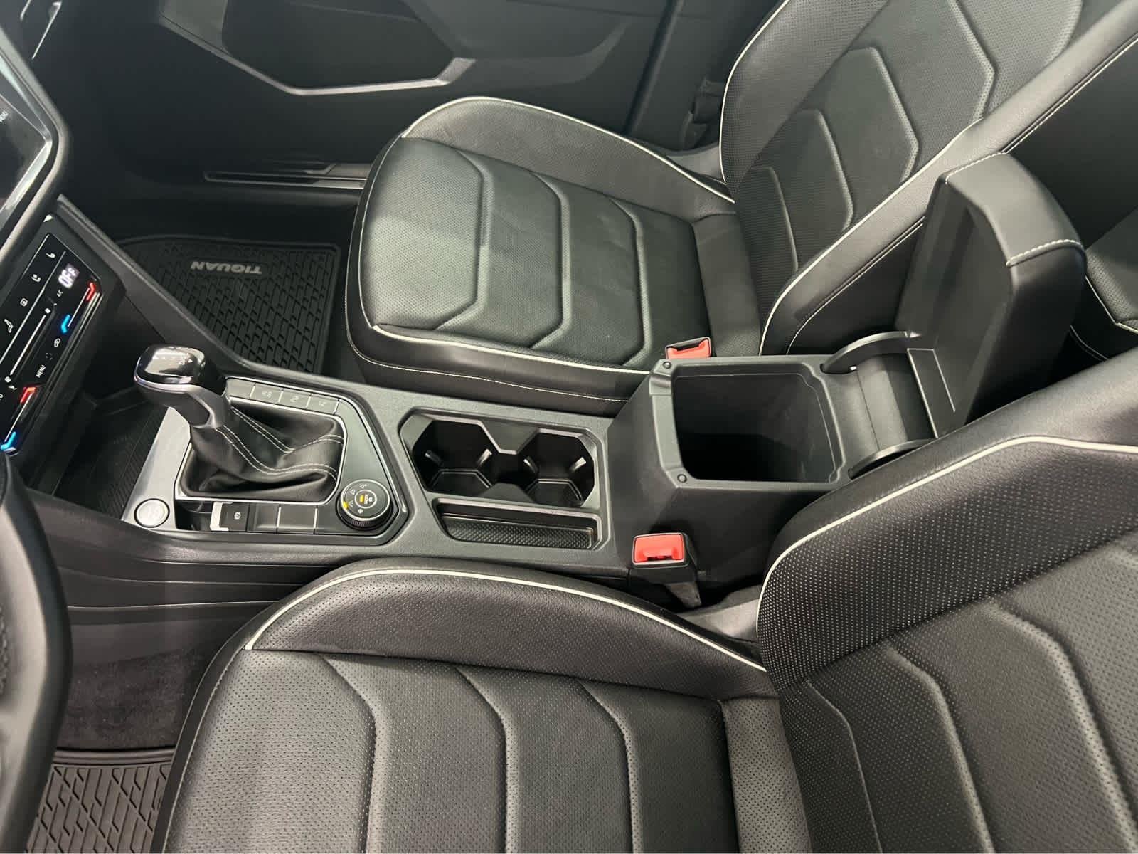 2022 Volkswagen Tiguan SEL R-LINE - Photo 19