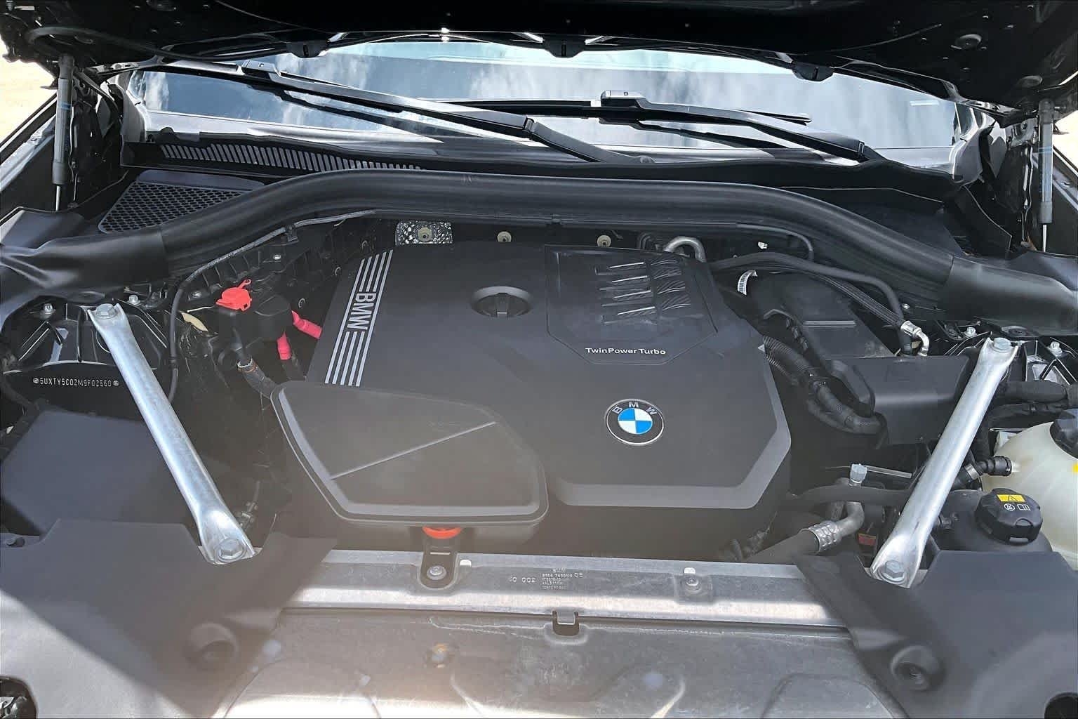 Used 2021 Dark Graphite Metallic BMW xDrive30i image 31