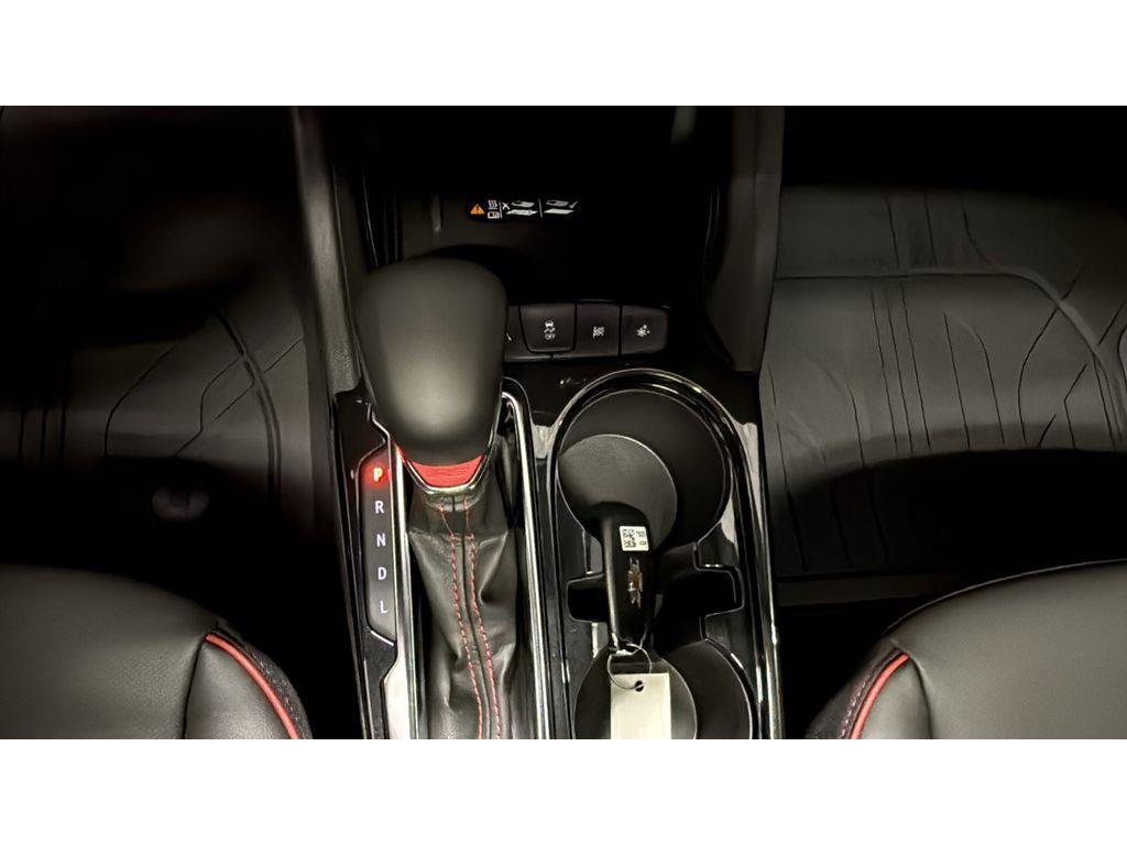 New 2026 Iridescent Pearl Tricoat Chevrolet RS image 27