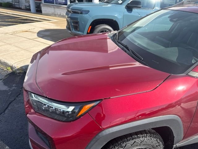 Used 2019 Ruby Flare Pearl Toyota Adventure image 3