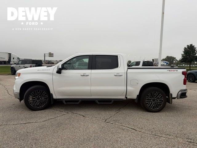 Used 2022 Summit White Chevrolet LTZ image 7