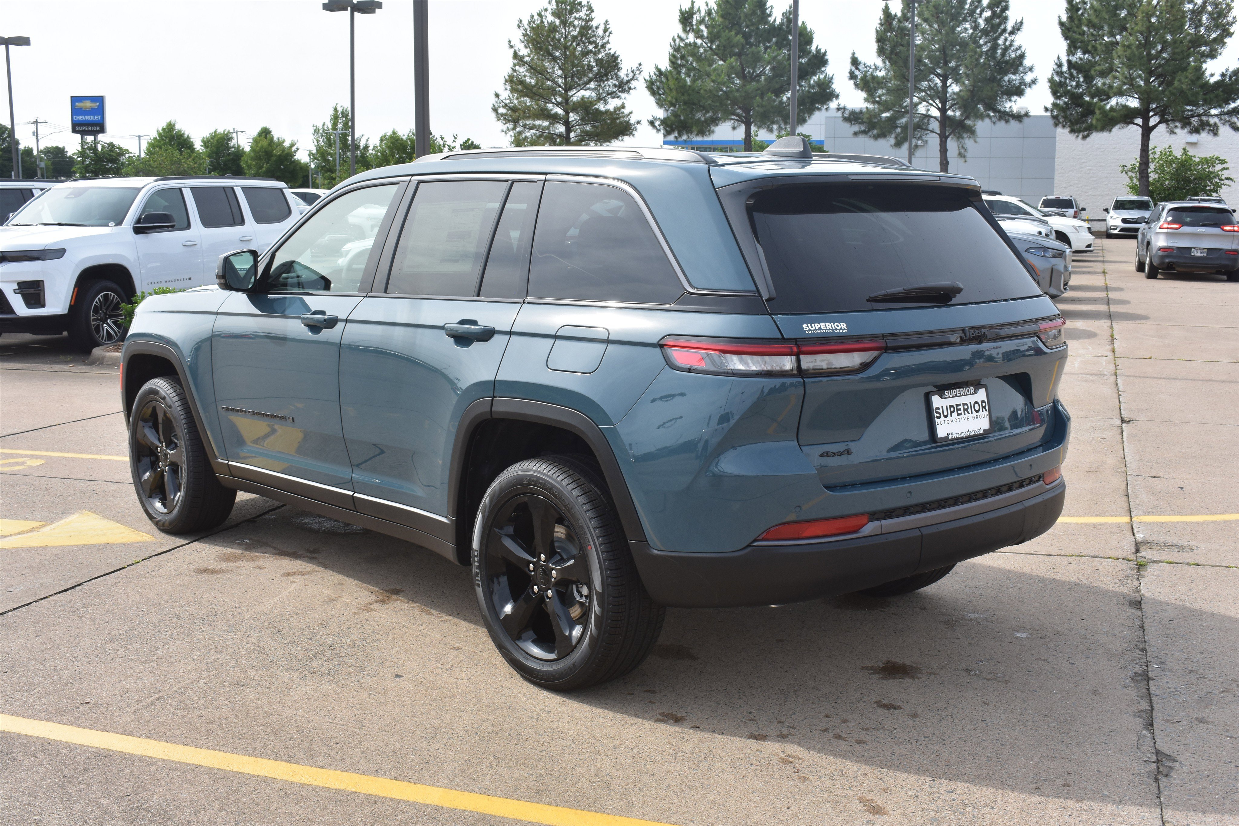 New 2026 Steel Blue Exterior Paint Jeep Limited image 8