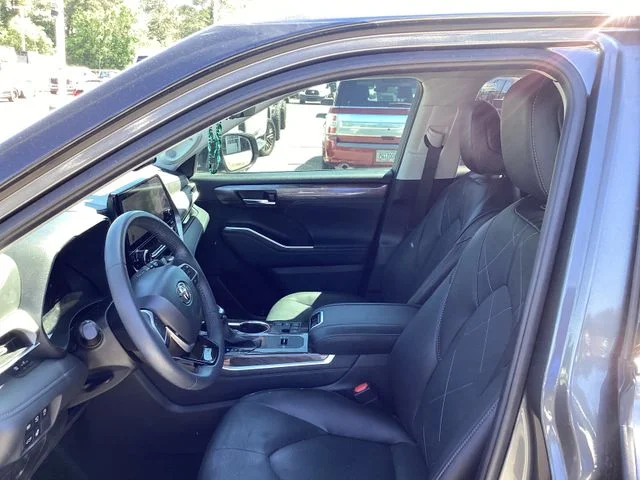 Used 2024 Magnetic Gray Metallic Toyota Platinum image 8