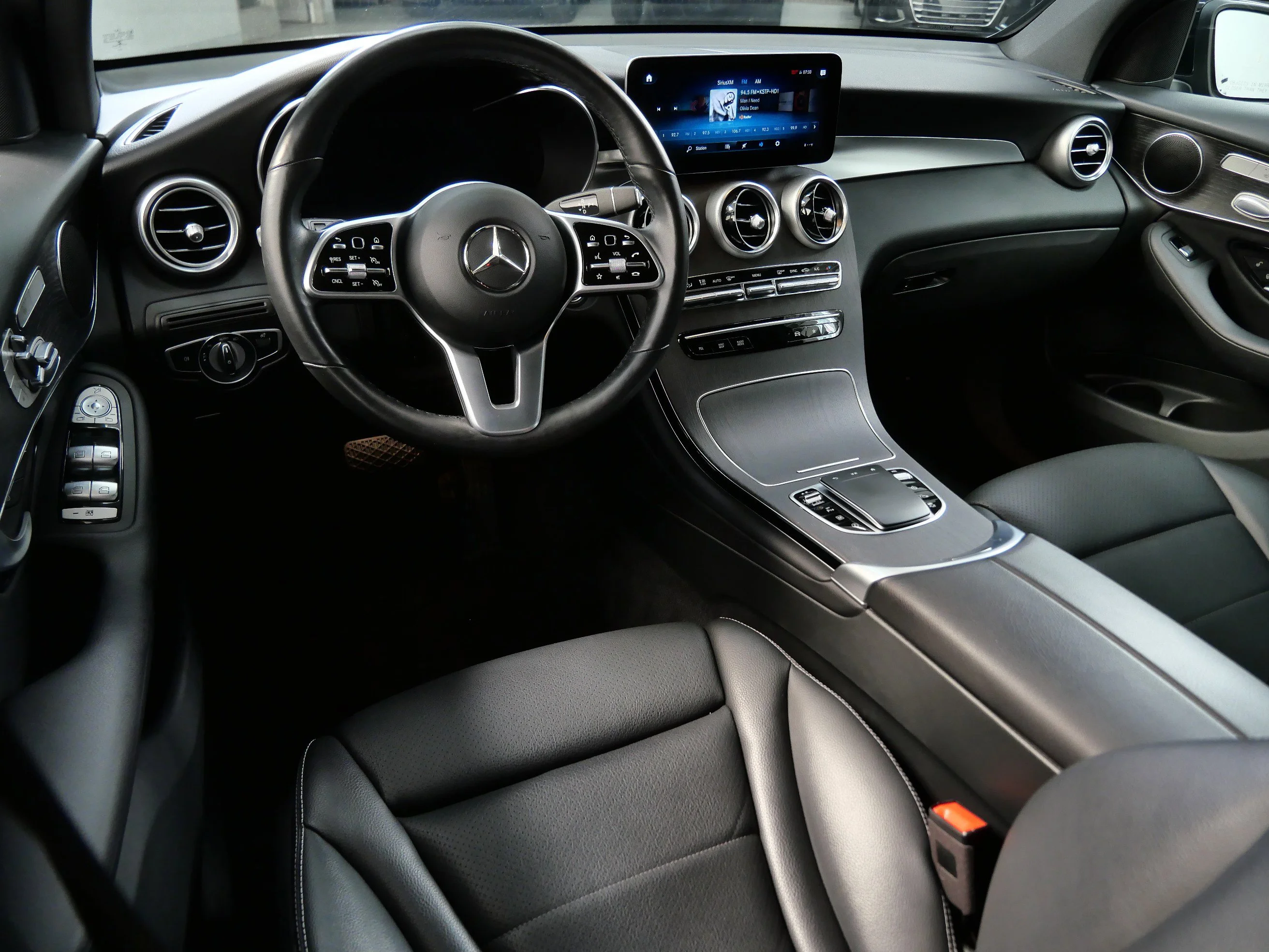 Certified 2022 Mercedes-Benz GLC GLC300 with VIN W1N0G8EBXNV361498 for sale in Minnetonka, Minnesota