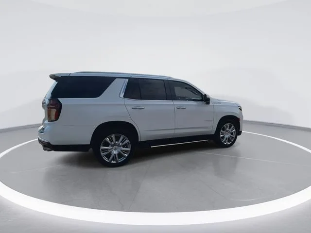 Used 2023 White Chevrolet High Country image 12