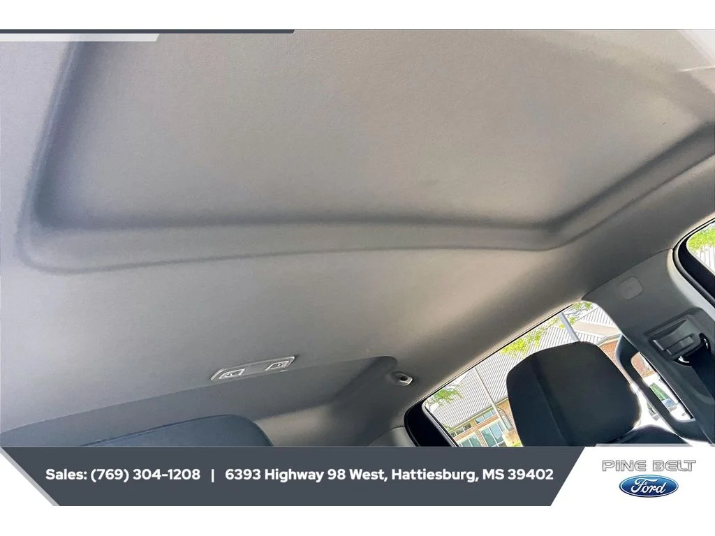 Used 2023 Northsky Blue Metallic Chevrolet Custom image 17
