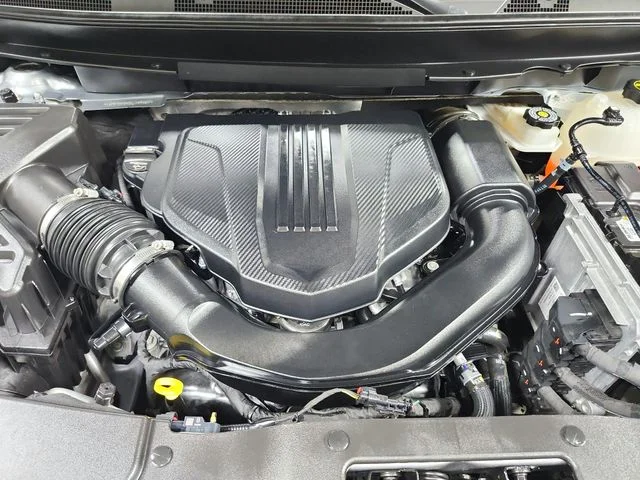Used 2025 Gray Chevrolet LT image 17
