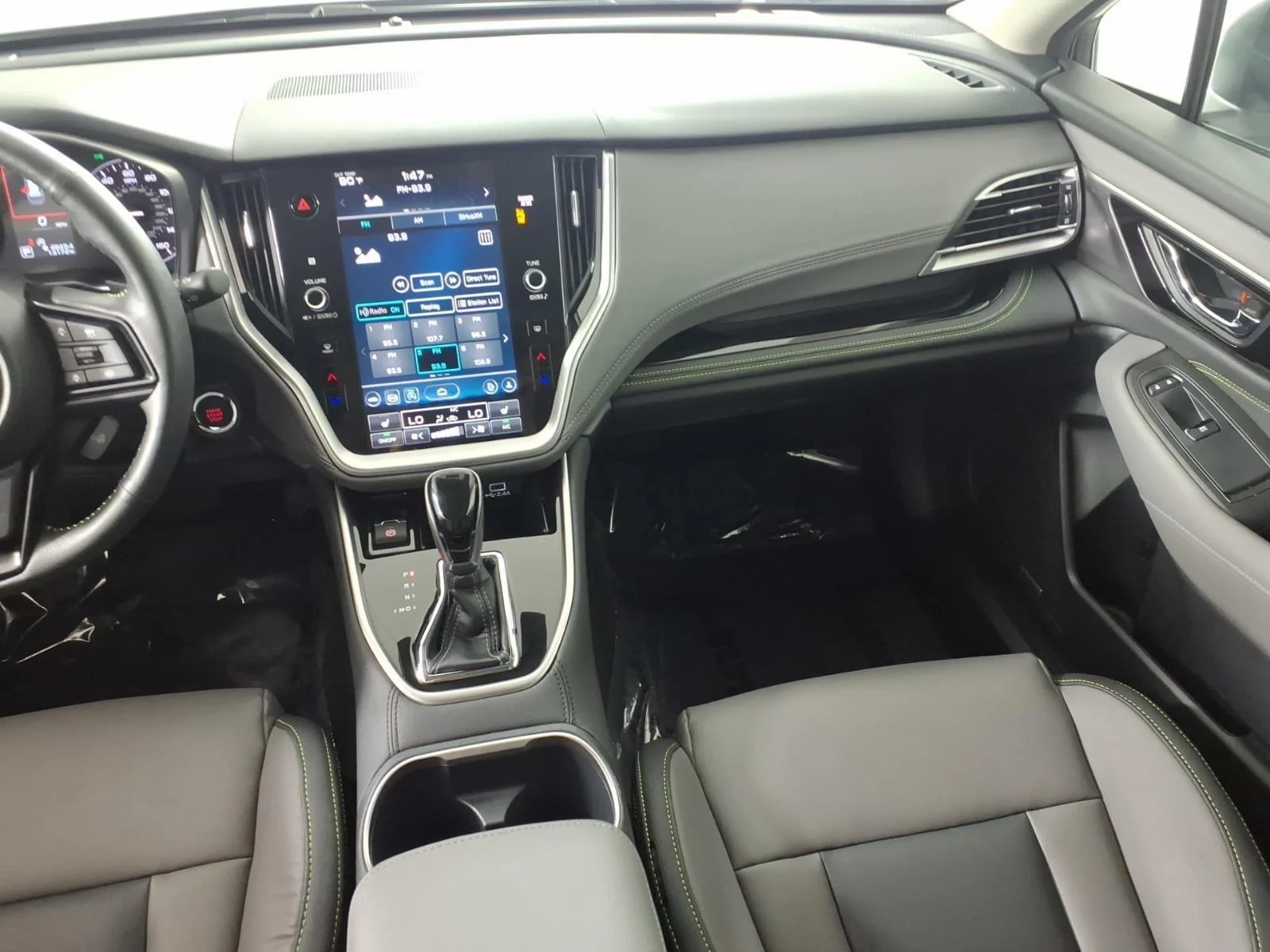 Certified Used 2025 Ice Silver Metallic Subaru Onyx Edition image 25