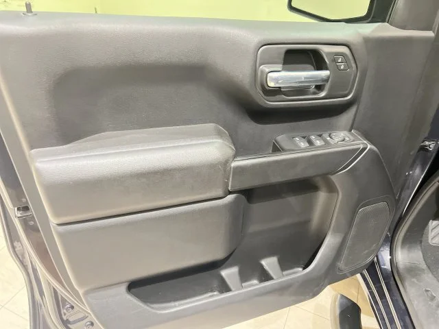 2023 Chevrolet Silverado 1500 Custom - Photo 19