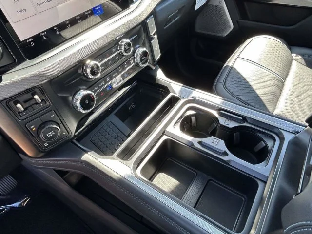 New 2027 White Ford Platinum image 17