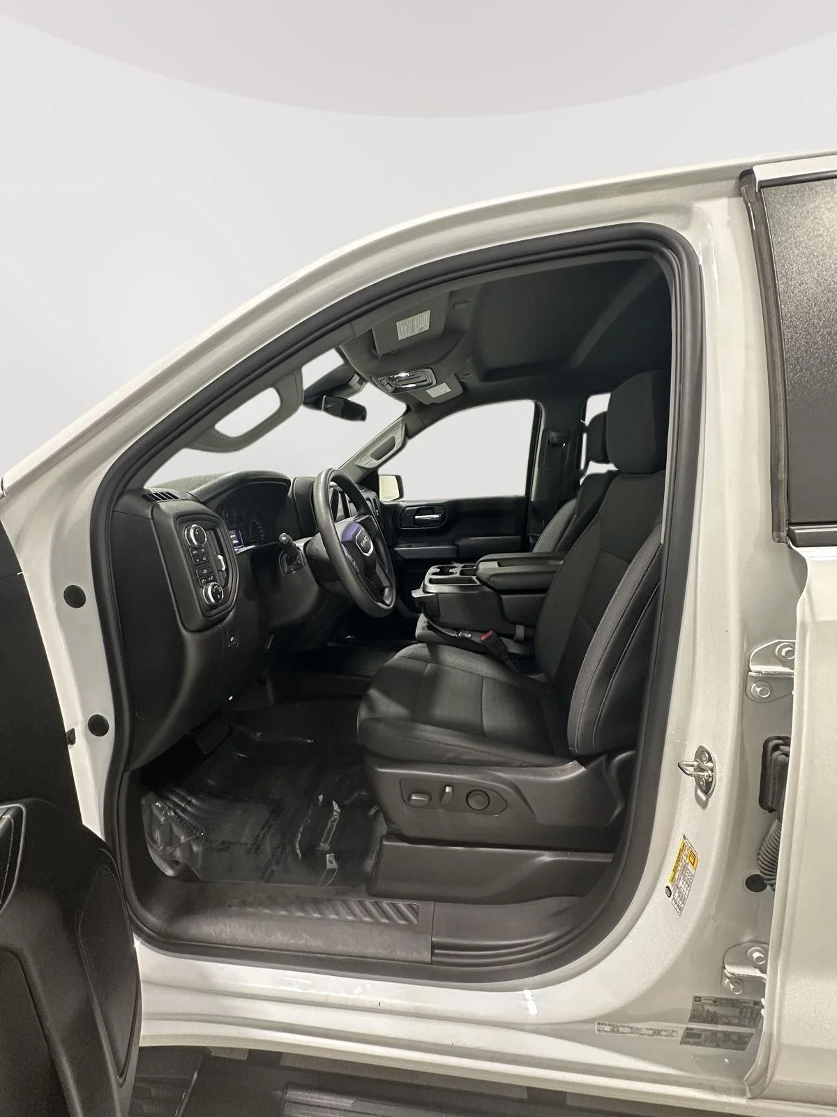 Used 2024 Summit White GMC Pro image 9