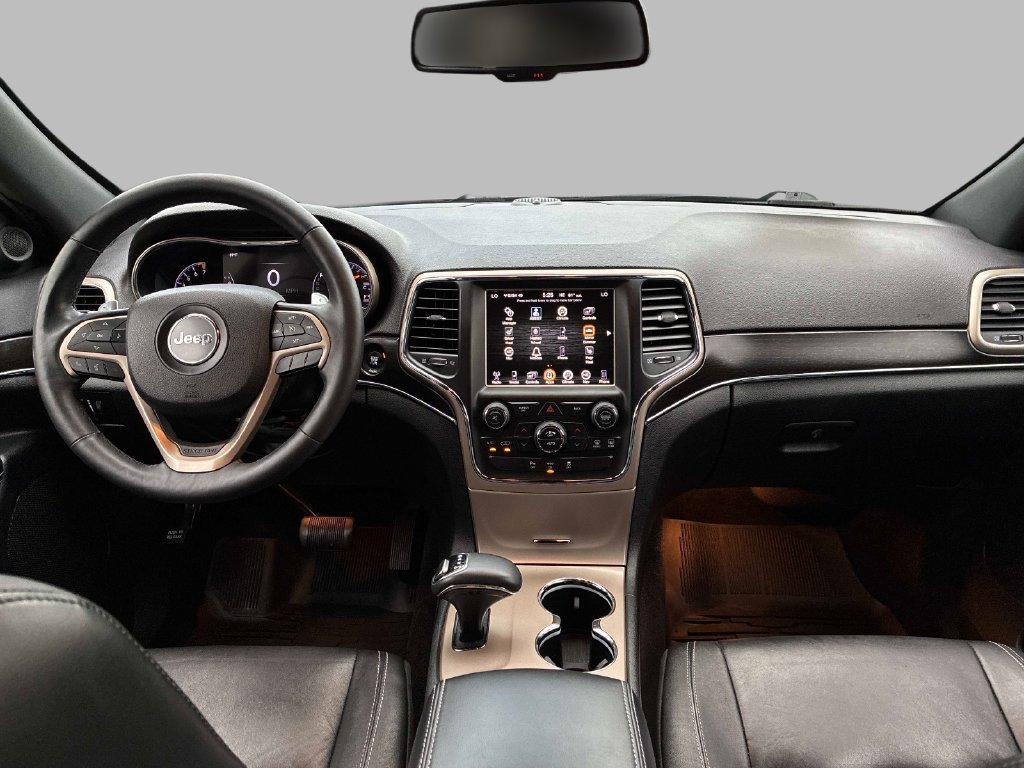 Used 2014 Black Jeep Limited image 19
