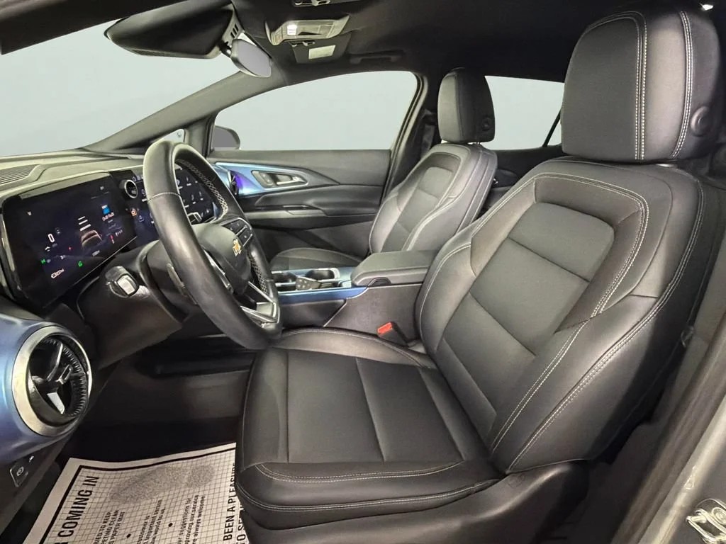 Used 2024 Sterling Gray Metallic Chevrolet 2LT image 17