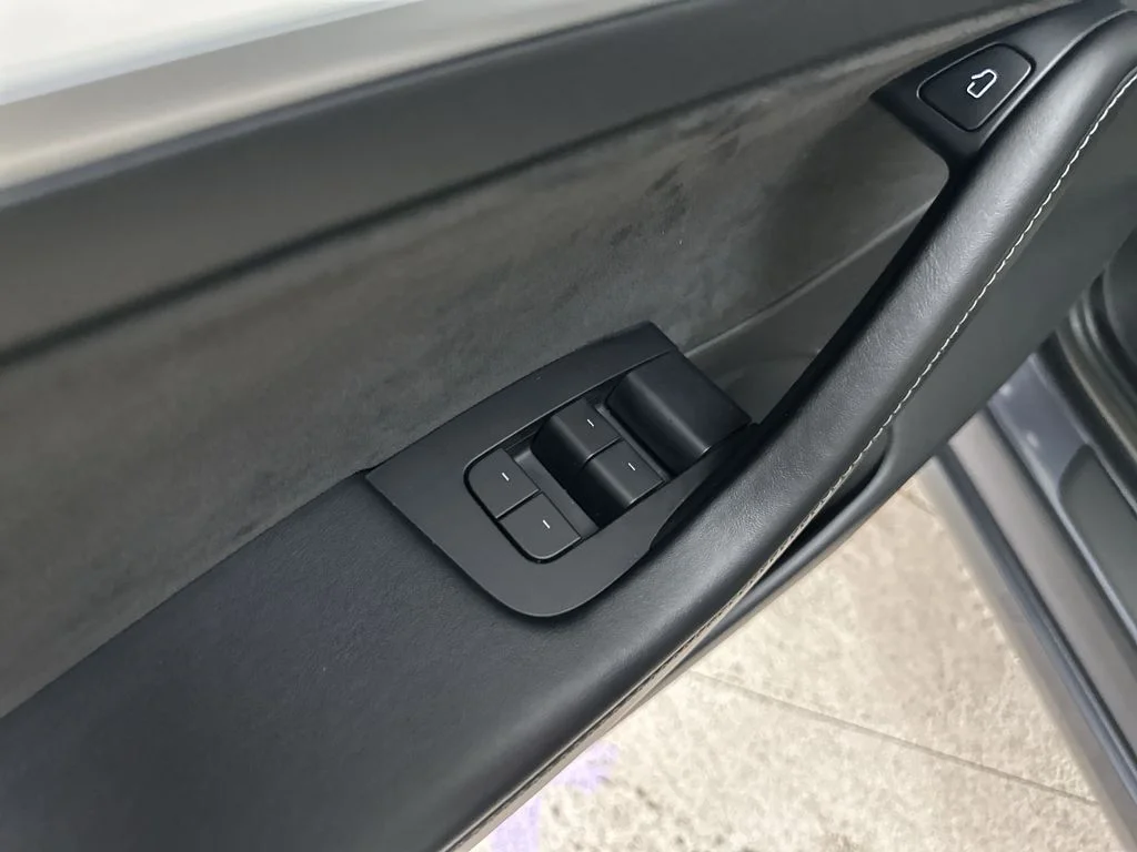 Used 2021  Tesla Performance image 17