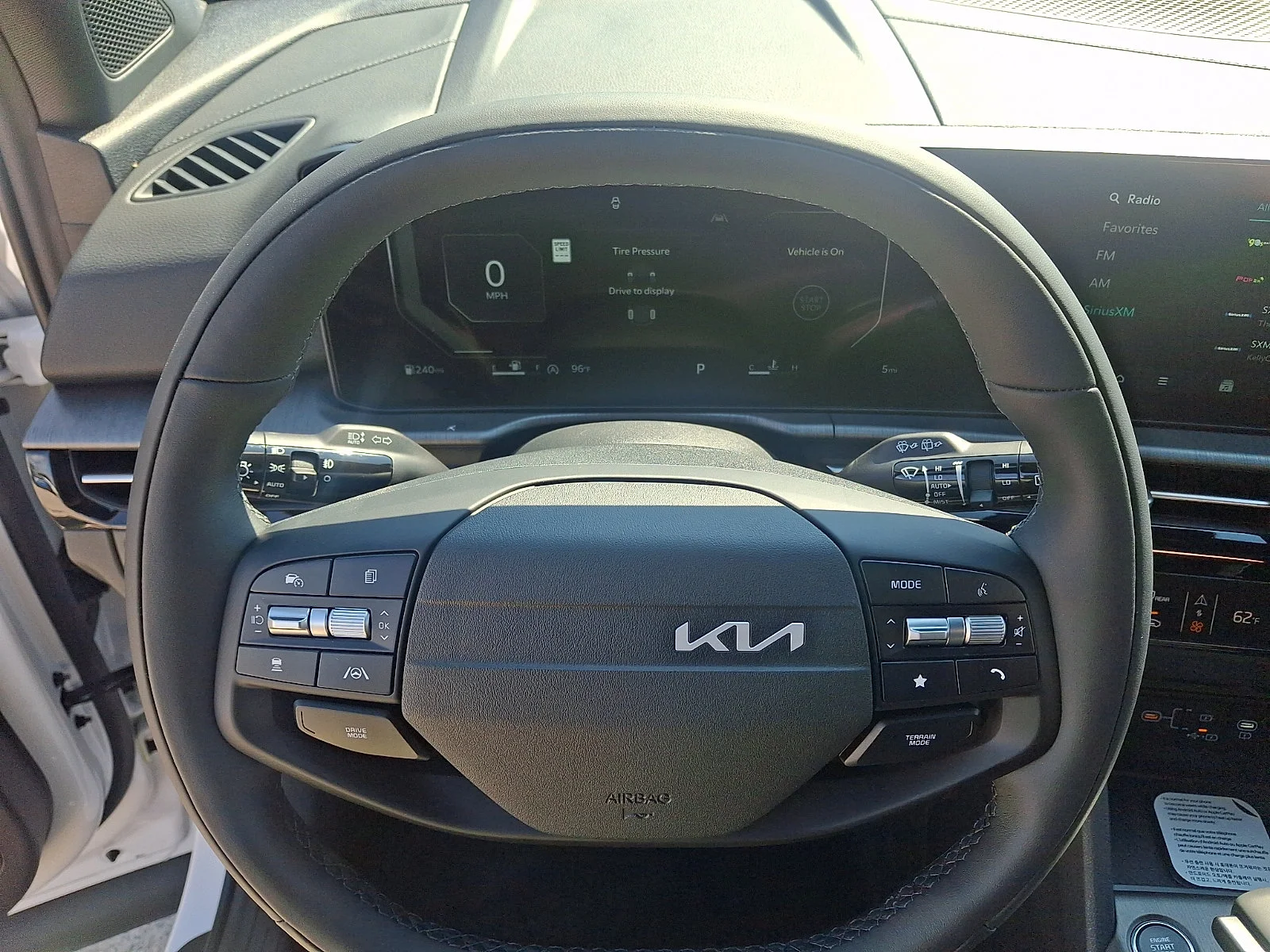 New 2027 White Kia X-Line image 18