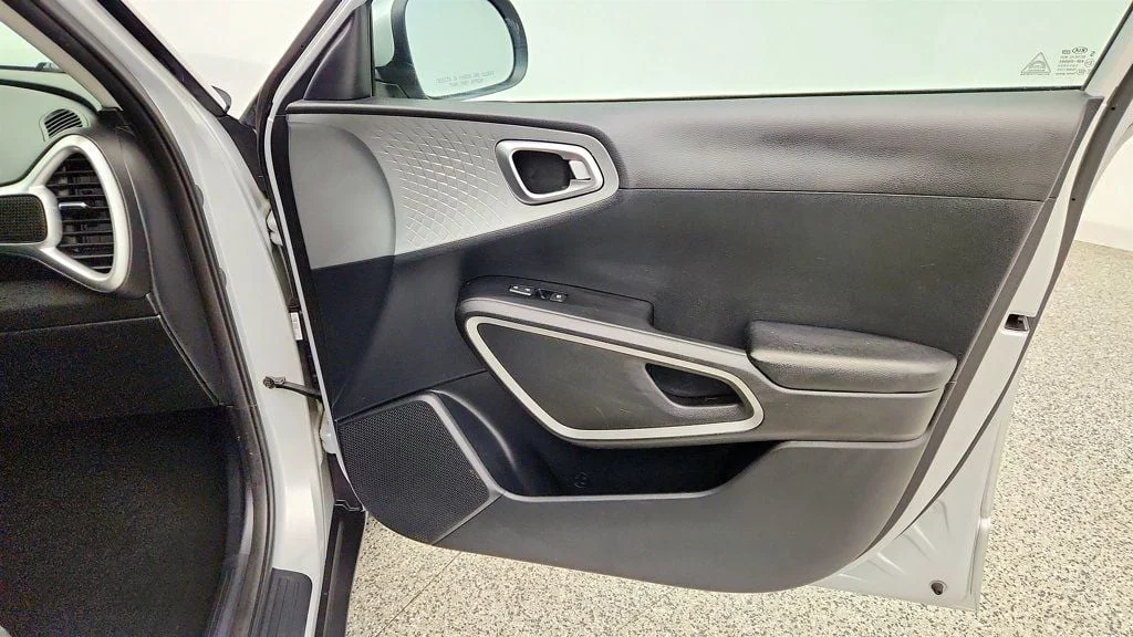 Used 2021 Sparkling Silver Kia LX IVT image 24