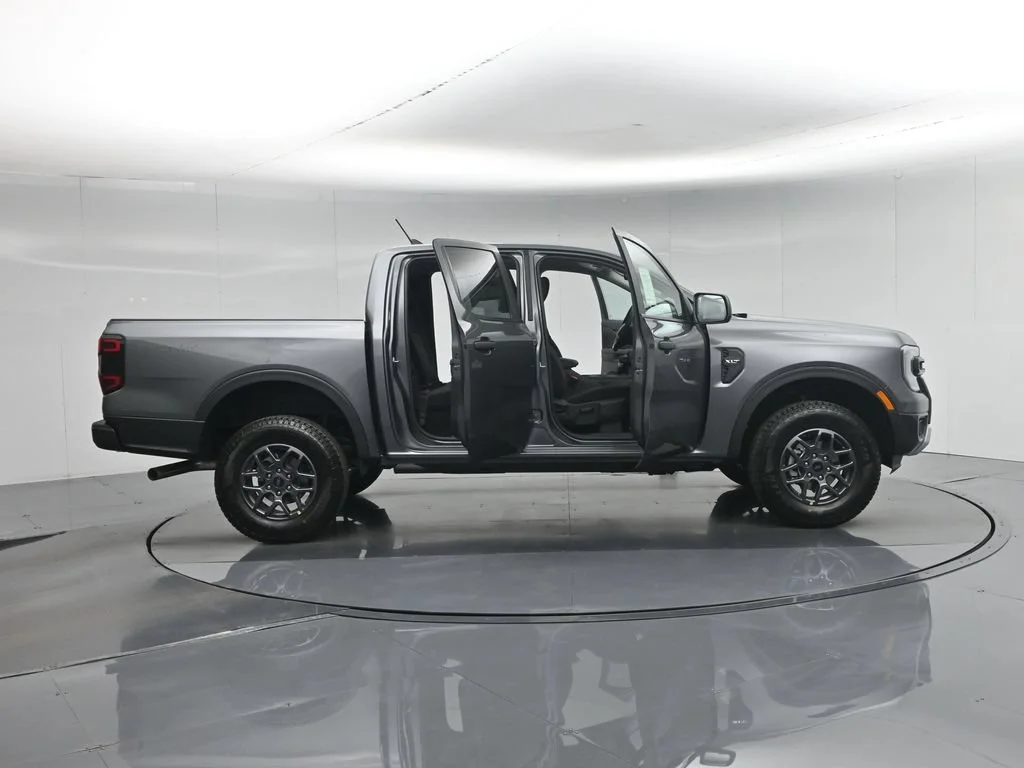 New 2026 Carbonized Gray Metallic Ford XLT image 4