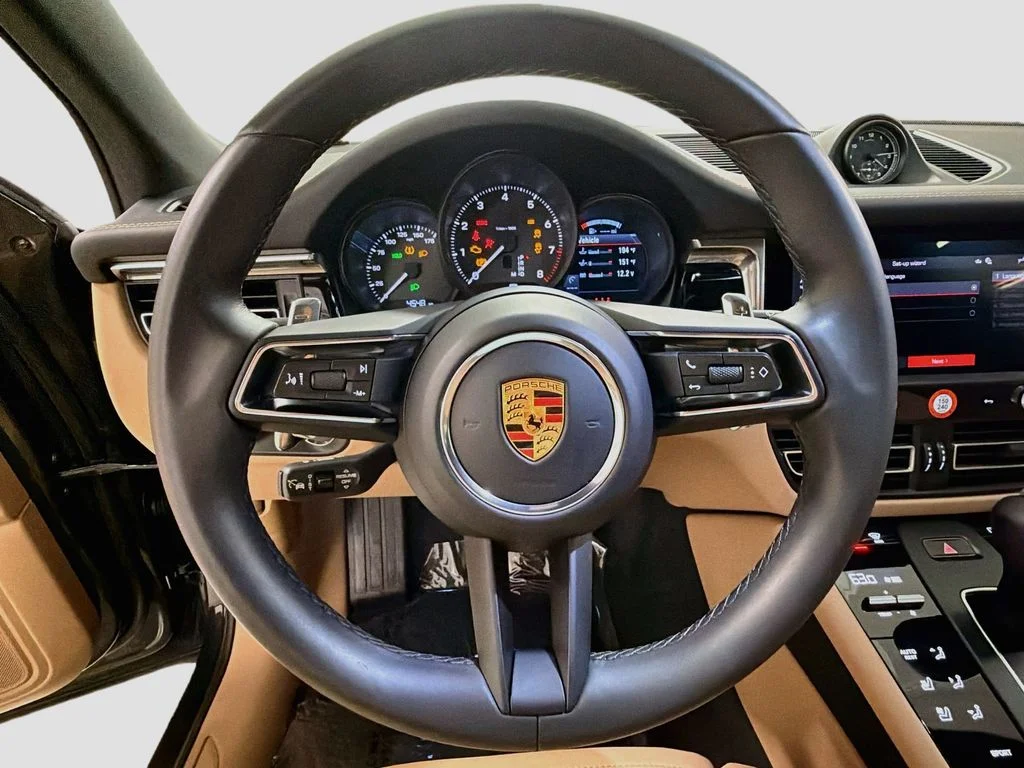 Used 2026  Porsche  image 12