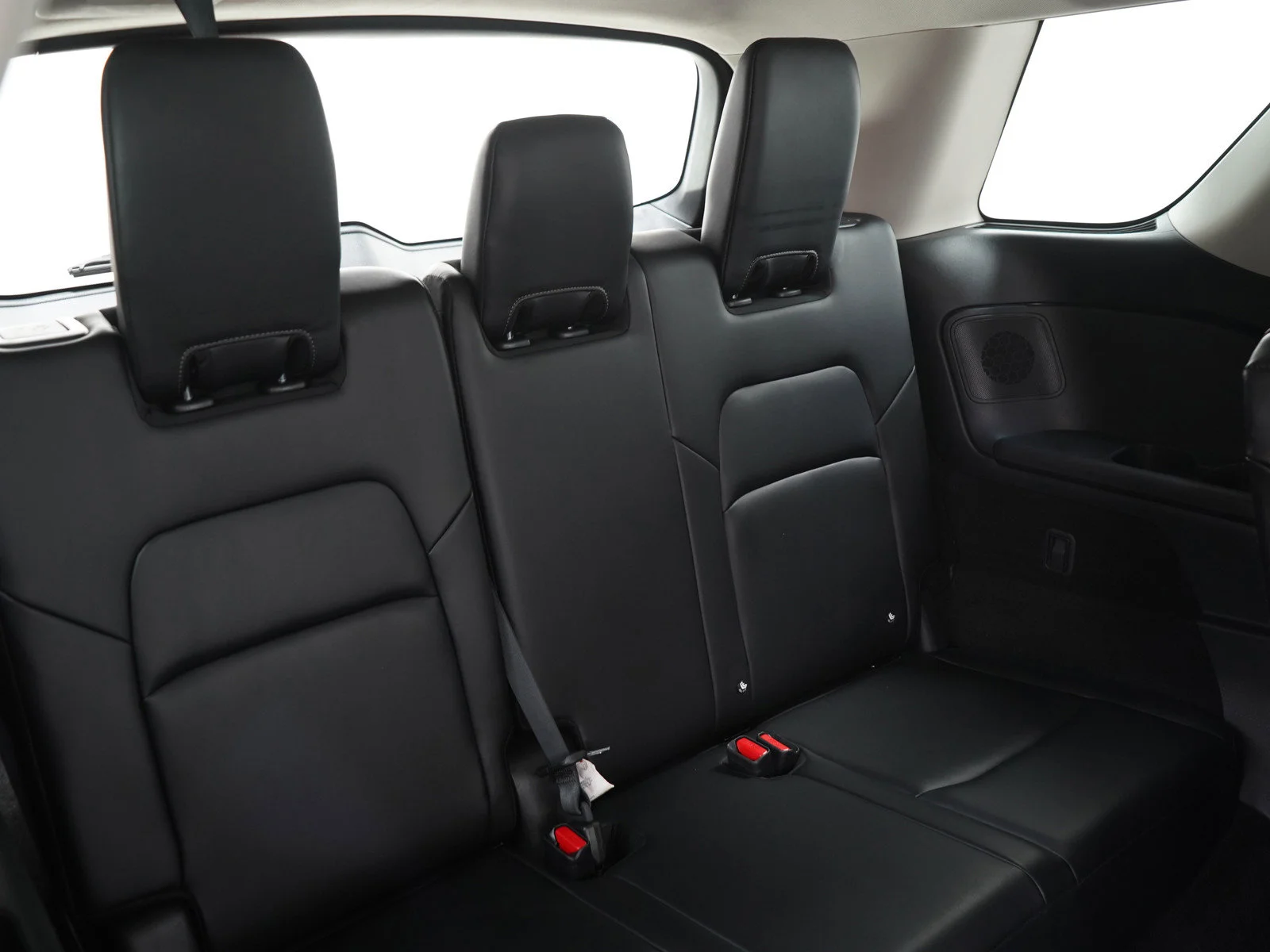 Used 2024 Super Black Nissan Platinum image 16