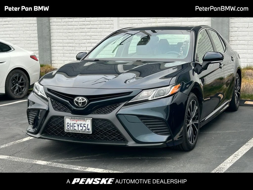 2018 Toyota Camry 2.5 Auto SE's photo