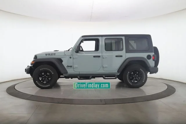 Used 2023 Gray Jeep Willys image 9