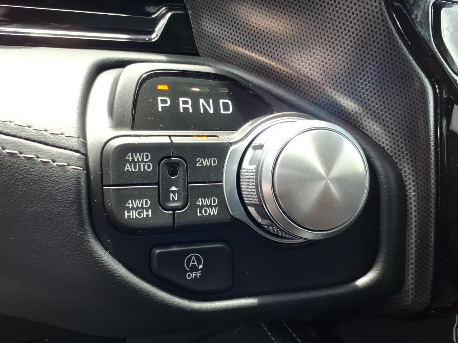 Used 2026 Diamond Black Crystal Pearlcoat Ram Limited image 7