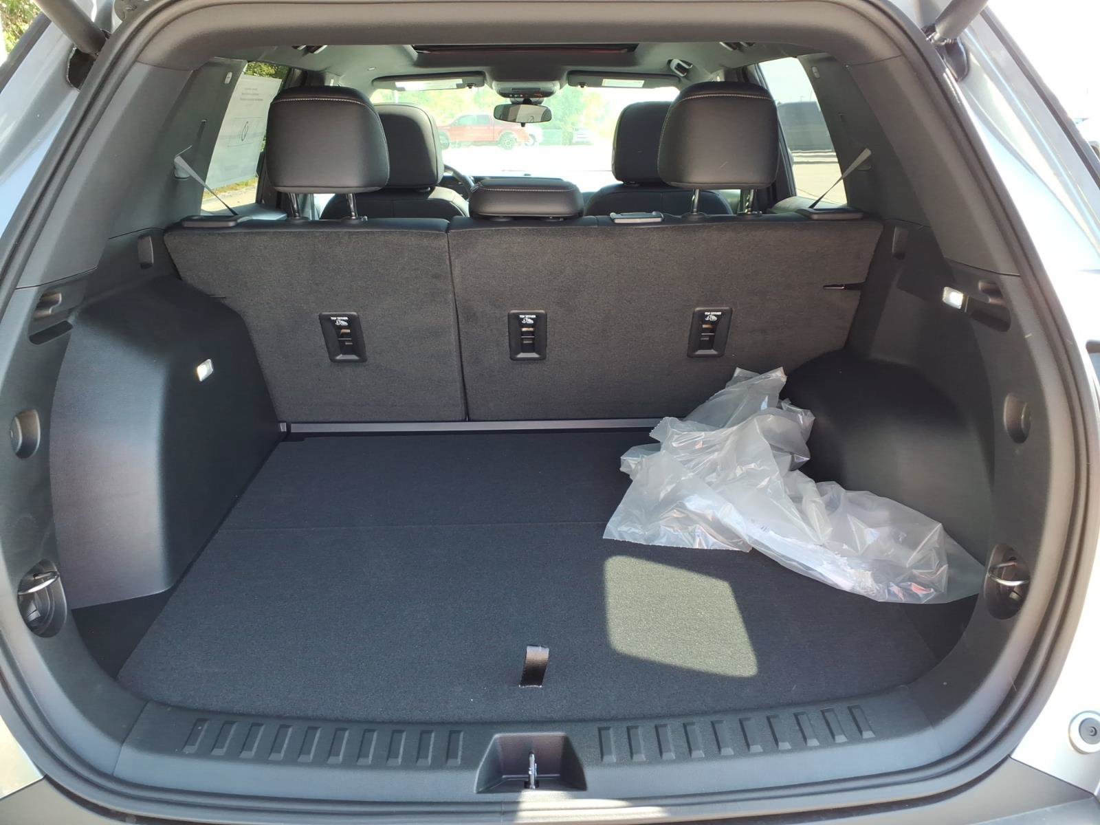 2027 Chevrolet Equinox LT - Photo 18