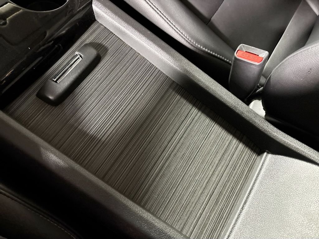 Used 2016 Gray Honda Touring image 14
