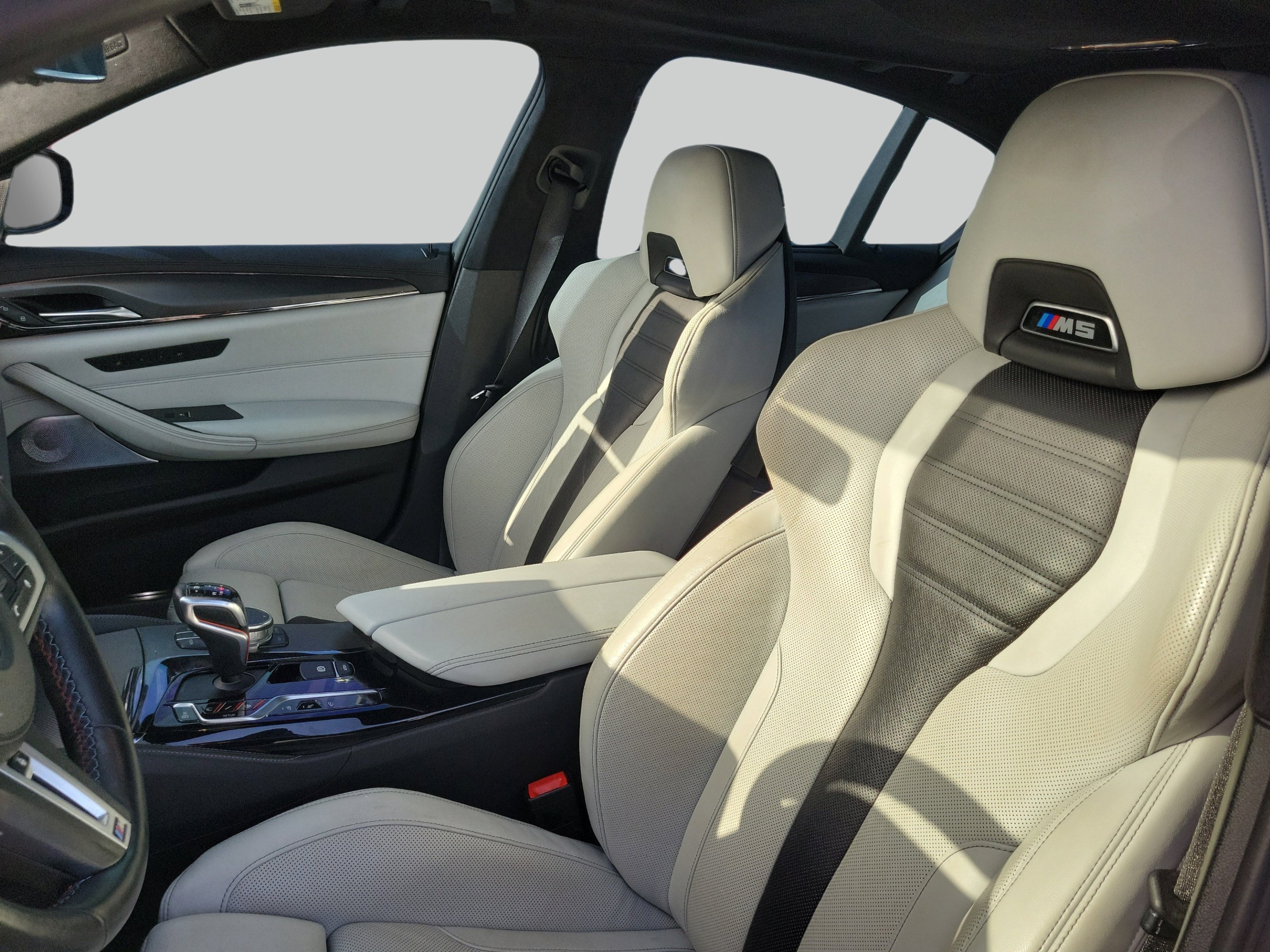 Used 2018 Blue Metallic BMW Base image 23