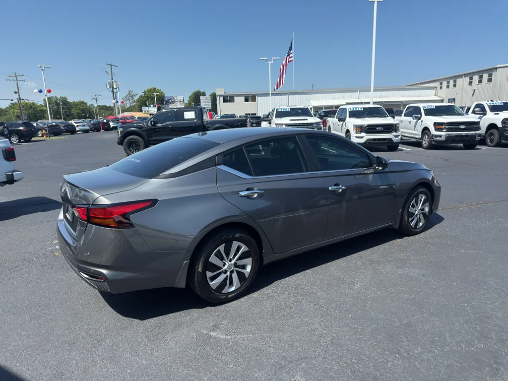 Used 2025 Gun Metallic Nissan S image 4