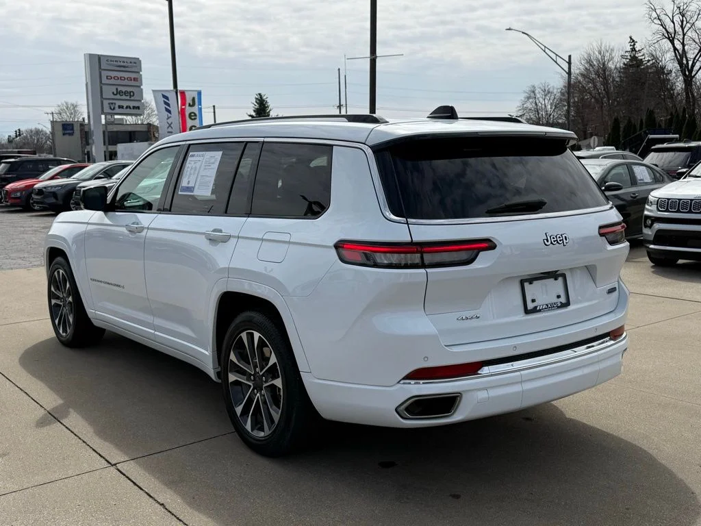 Used 2023 White Jeep Overland image 5