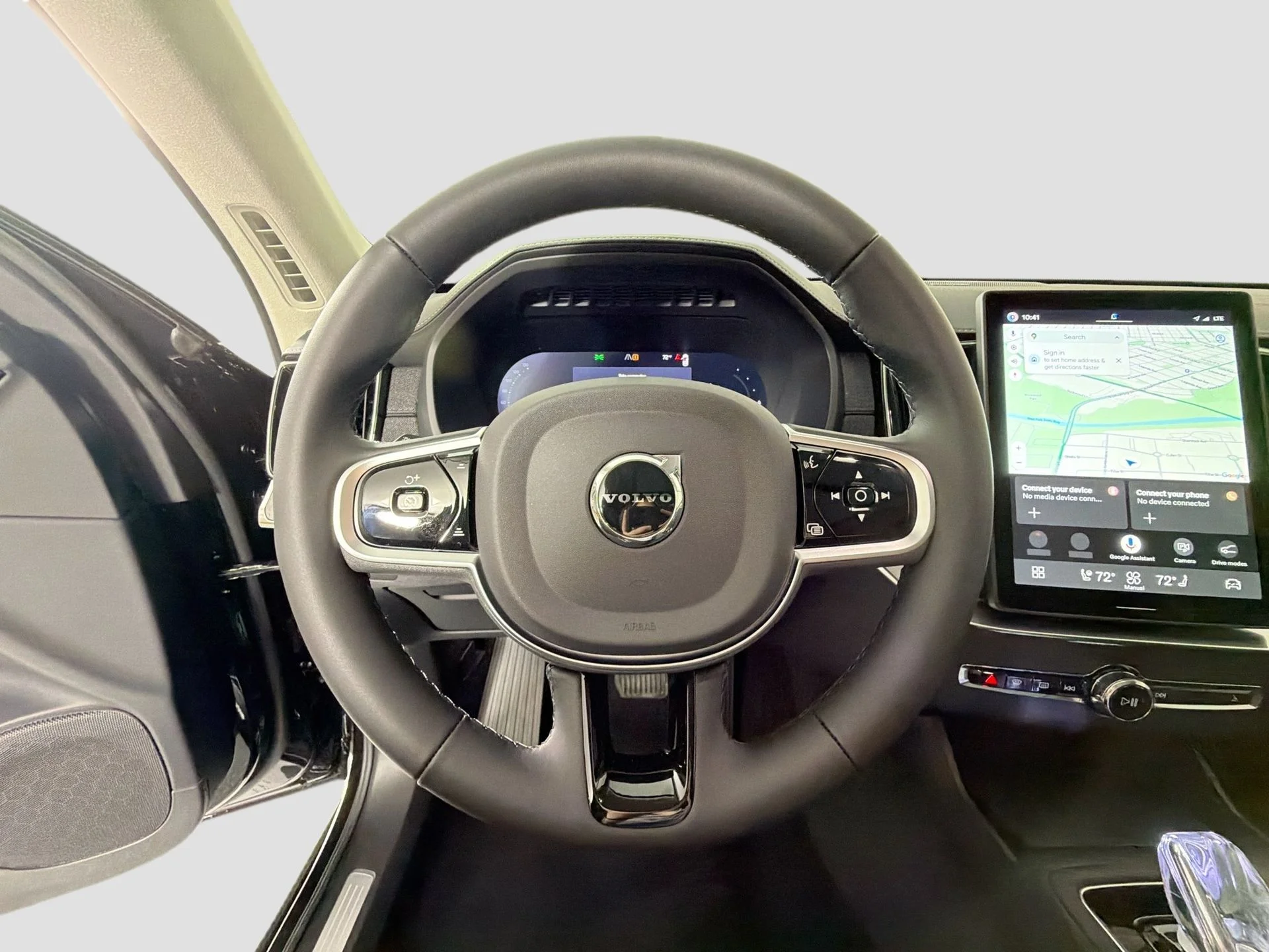 New 2026 Onyx Black Volvo Ultra image 11