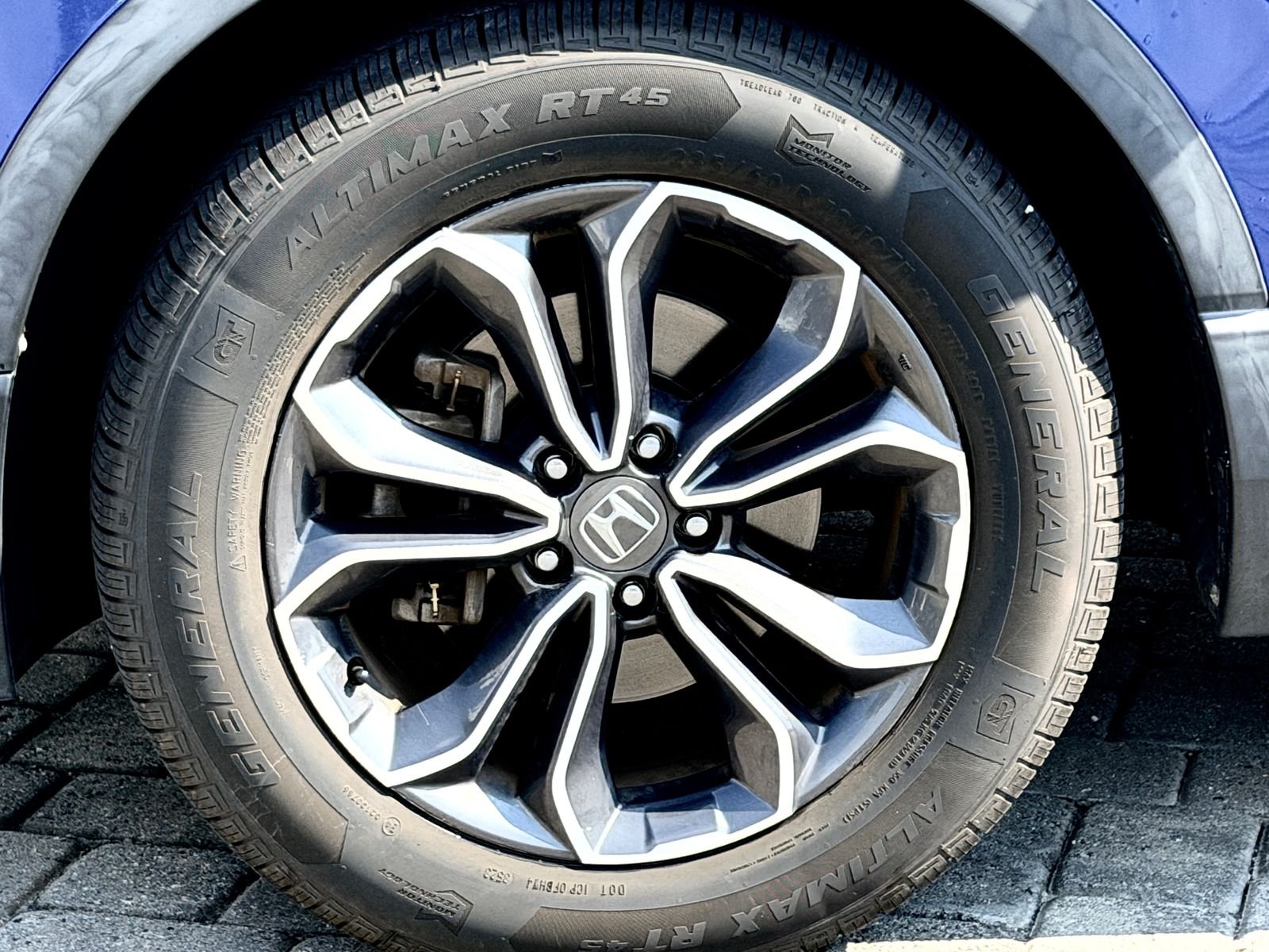 Used 2020 Aegean Blue Metallic Honda EX-L image 12