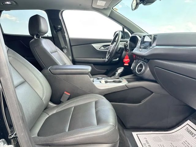 Used 2022 Black Chevrolet LT image 24