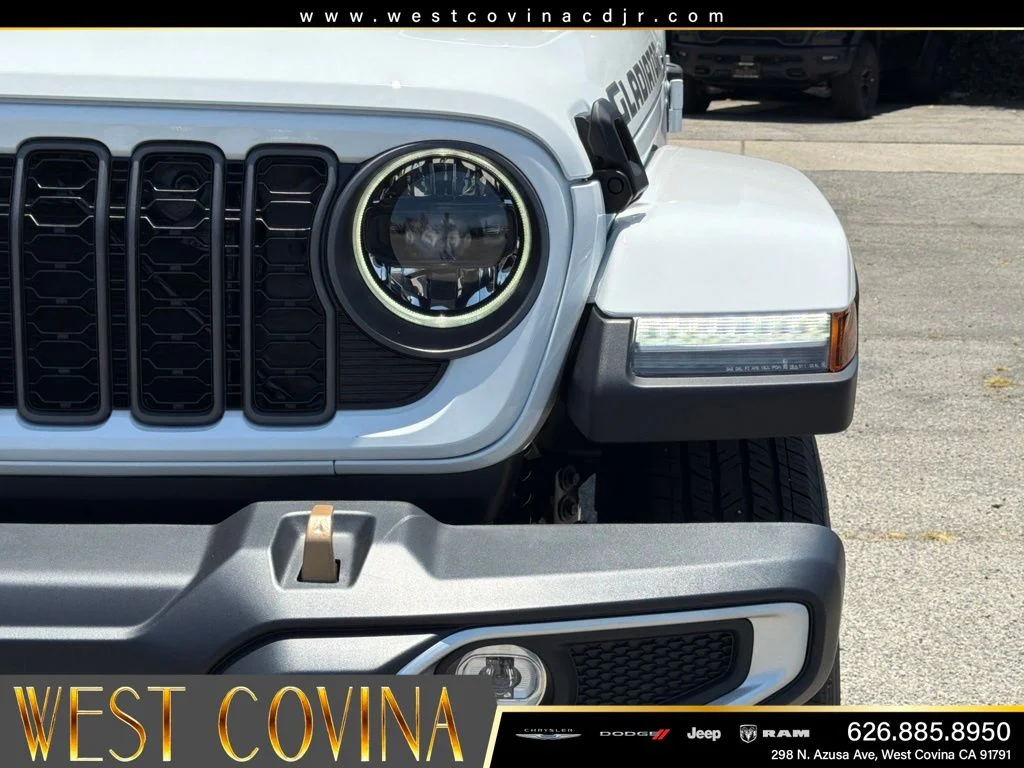 New 2026 Bright White Clear-Coat Exterior Paint Jeep 85th Anniversary Edition image 13
