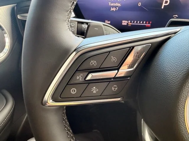 New 2026 Iridescent White Tricoat Buick Avenir image 18