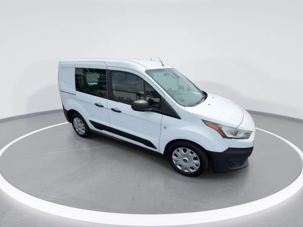 Used 2020 White Ford XL image 2