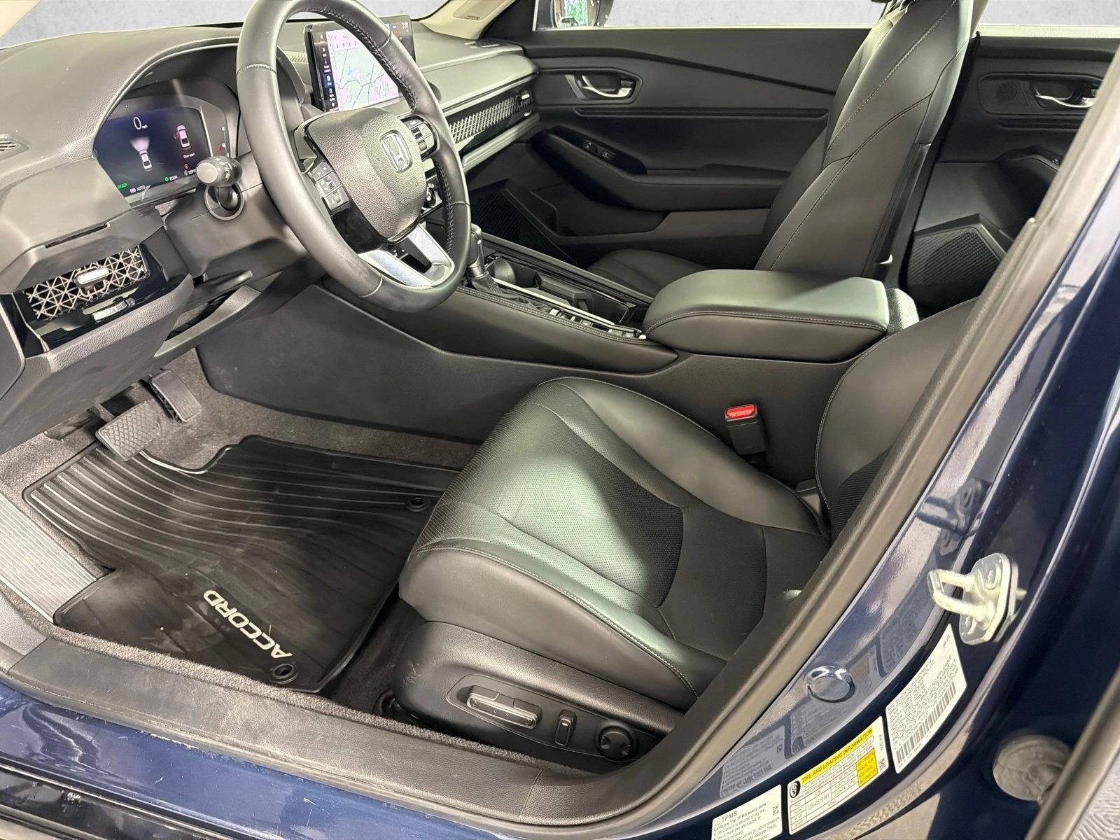 Used 2023 Canyon River Blue Metallic Honda Touring image 11