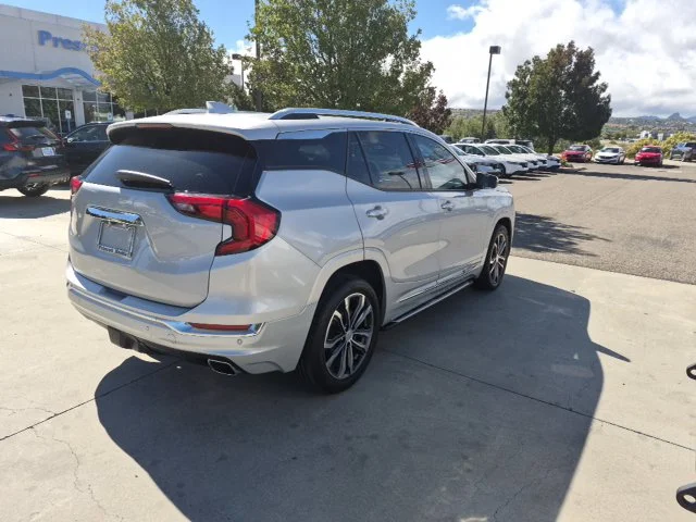 Used 2018 Silver GMC Denali image 8