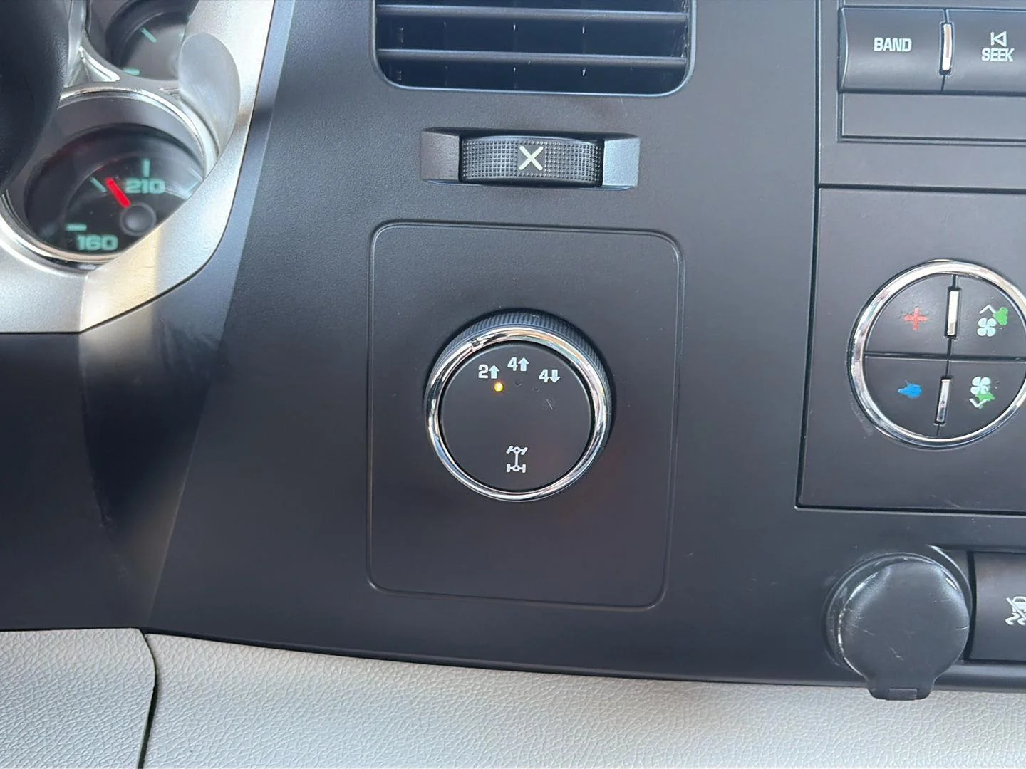 Used 2009 Blue Granite Metallic Chevrolet LT image 22