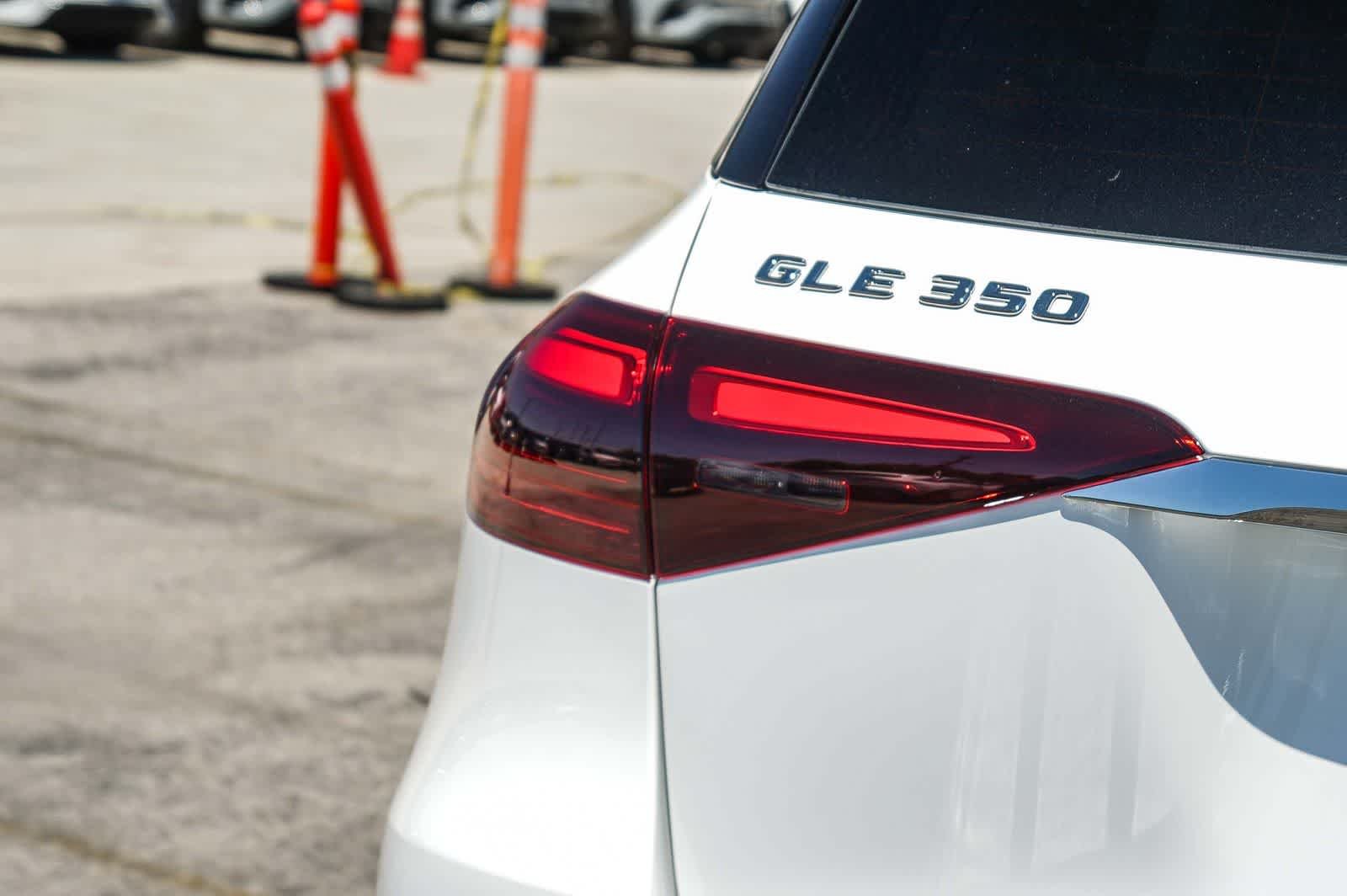 New 2026 Polar White Mercedes-Benz GLE 350 image 7