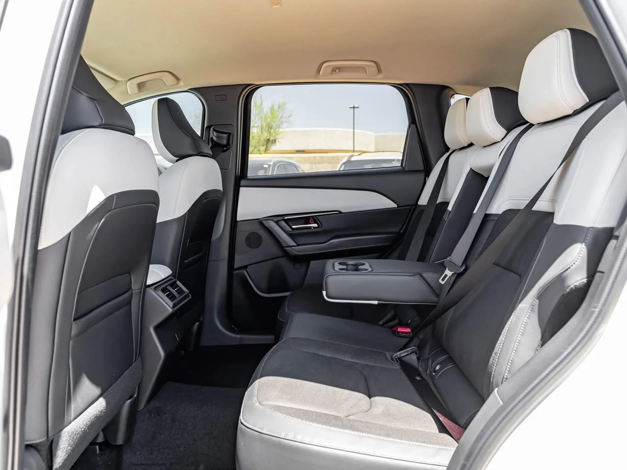 New 2026 Rhodium White Metallic Mazda 2.5 S Preferred AWD image 20