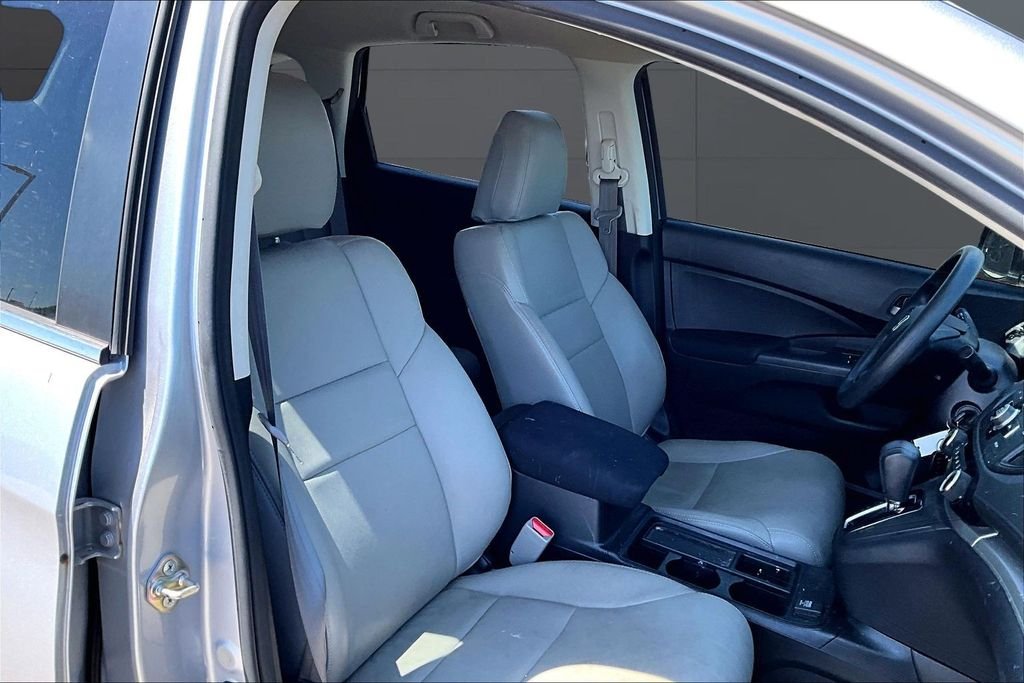 Used 2016 Silver Honda SE image 7
