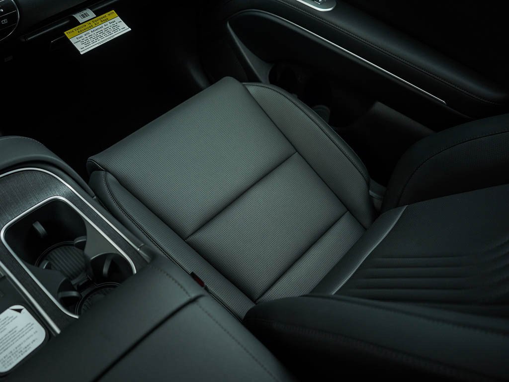 New 2026 Creamy White Pearl Hyundai SEL Premium 8P AWD image 27