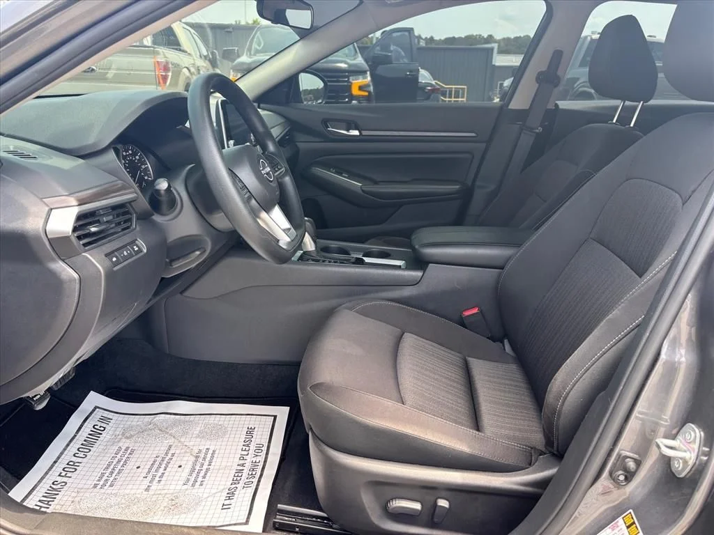Used 2025 Gray Nissan 2.5 SV image 11