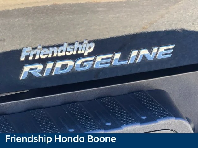 Used 2023 Black Honda RTL image 11