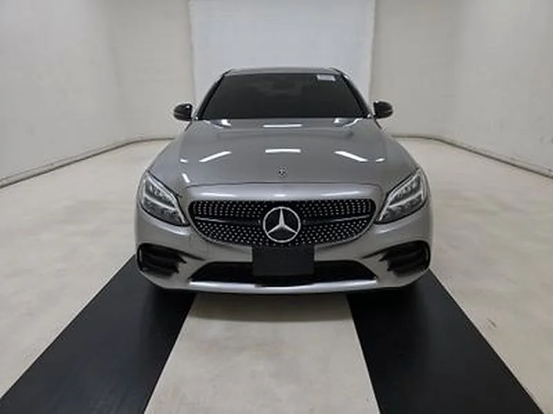 Used 2019 Silver Mercedes-Benz C 300 image 2