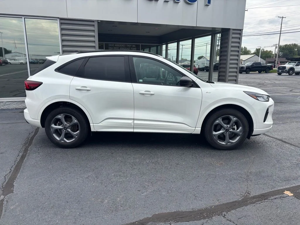 Used 2023 White Ford ST-Line image 4